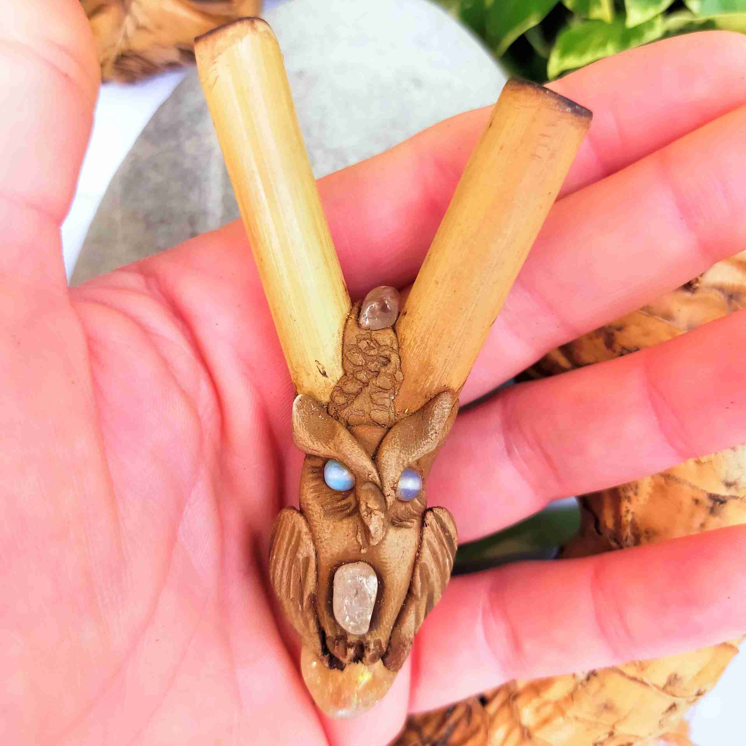 Kuripe Bambu Totem GUFO Amuleto con Pietre potenti Kuripe Totem GUFO